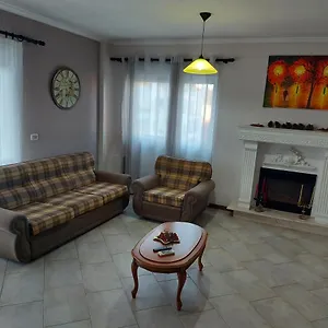 Manka' S Place Apartment